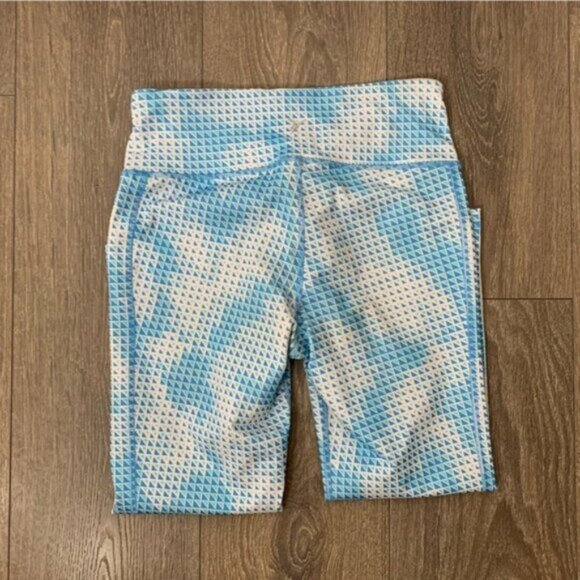 Old Navy Womens Capri Leggings Activewear Blue Geometric Printed Athletics Gym S - Picture 3 of 5